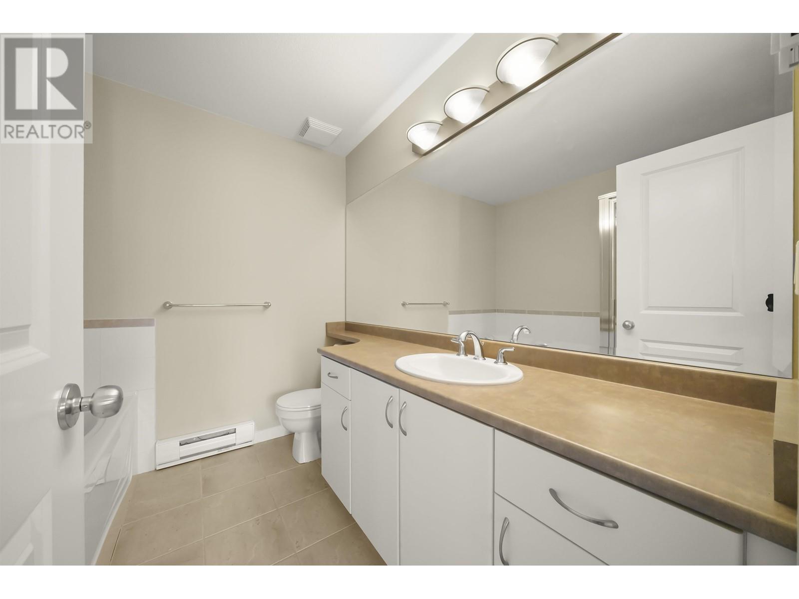 2 7733 Heather Street, Richmond, British Columbia  V6Y 4J1 - Photo 17 - R2816956