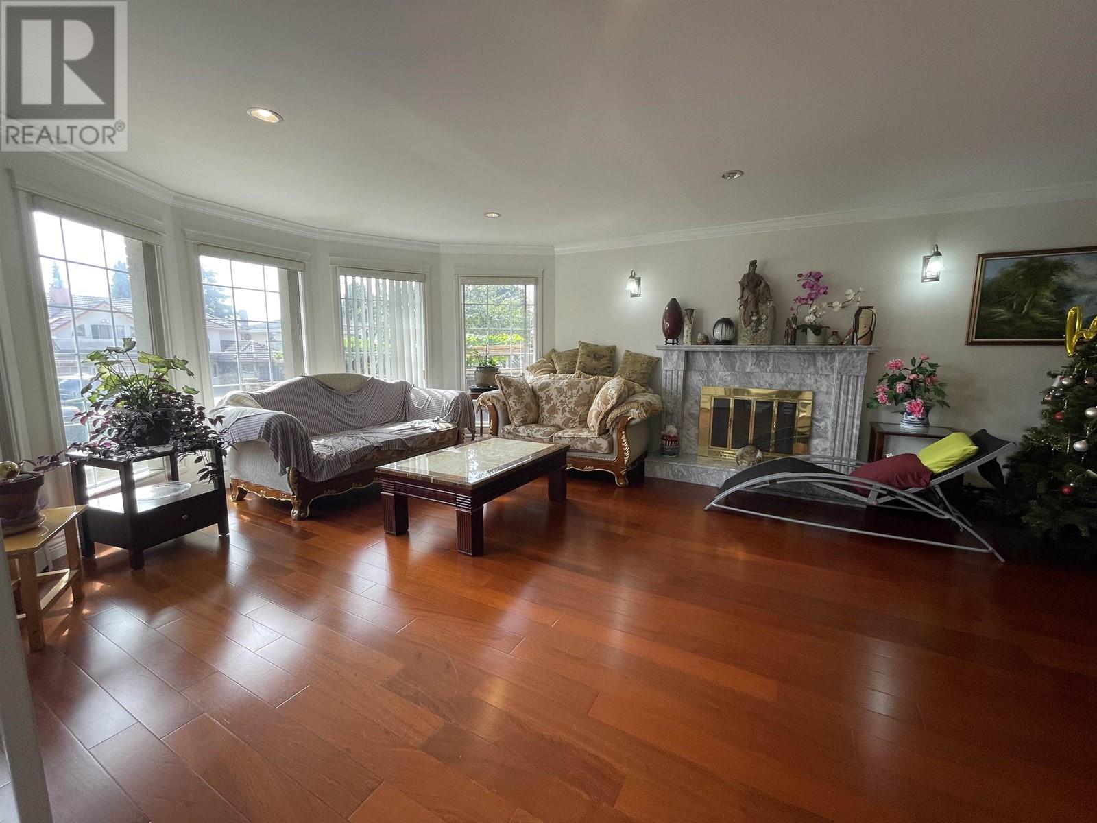 6169 Lochdale Street, Burnaby, British Columbia  V5B 2M6 - Photo 7 - R2816882