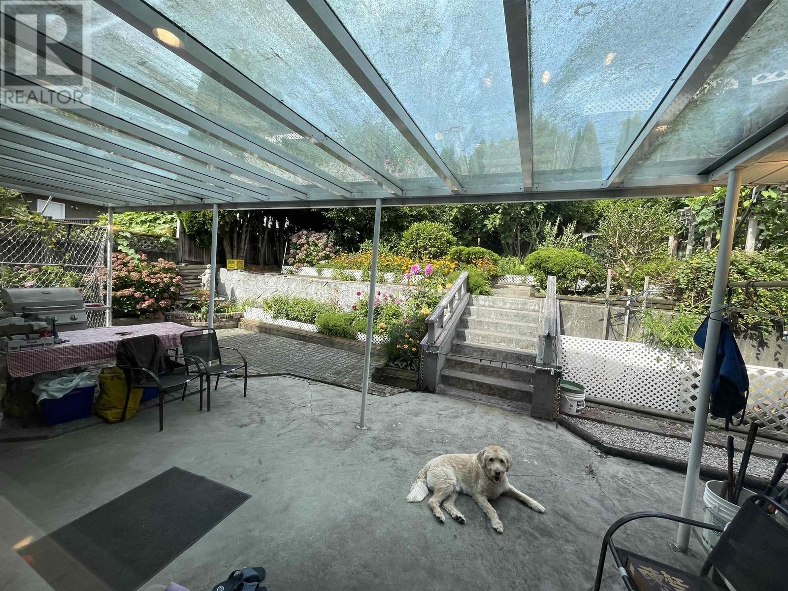 6169 Lochdale Street, Burnaby, British Columbia  V5B 2M6 - Photo 28 - R2816882