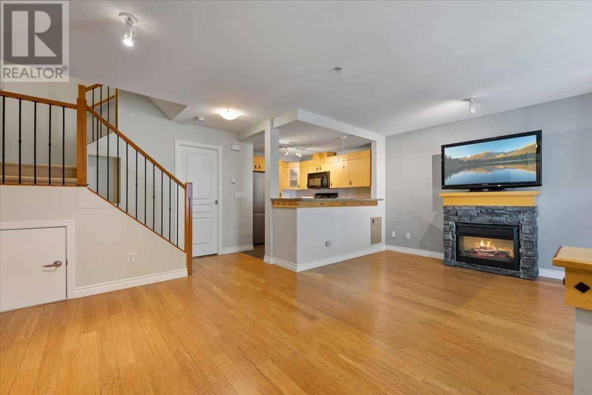 42 7488 Southwynde Avenue, Burnaby, British Columbia  V3N 5C6 - Photo 7 - R2817006