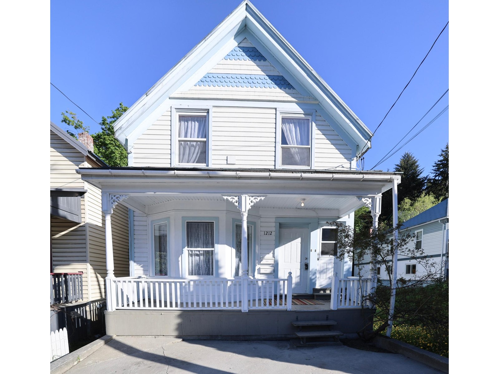 1212 FRONT STREET, nelson, British Columbia V1L4C4