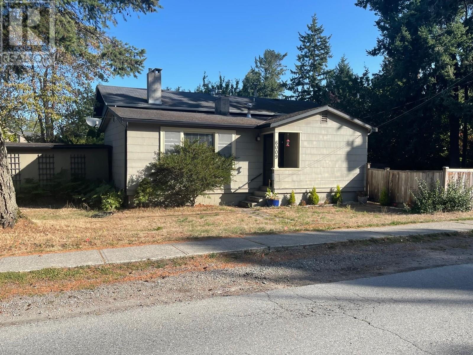 6009 16 Avenue, Delta, British Columbia  V4L 1H5 - Photo 2 - R2816210