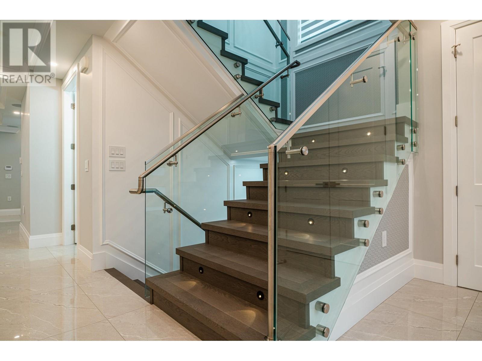 2984 Kitchener Street, Vancouver, British Columbia  V5K 3E5 - Photo 4 - R2794349