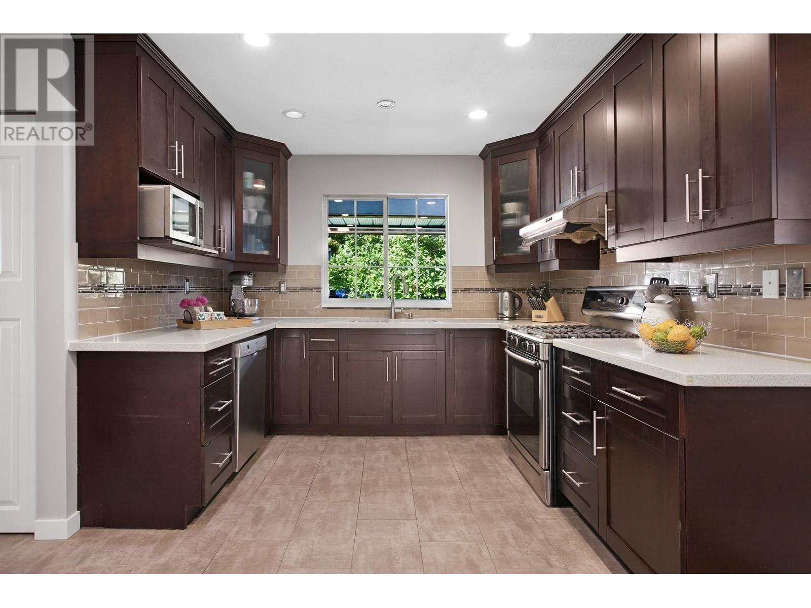 890 Porteau Place, North Vancouver, British Columbia  V7H 2S3 - Photo 7 - R2817039