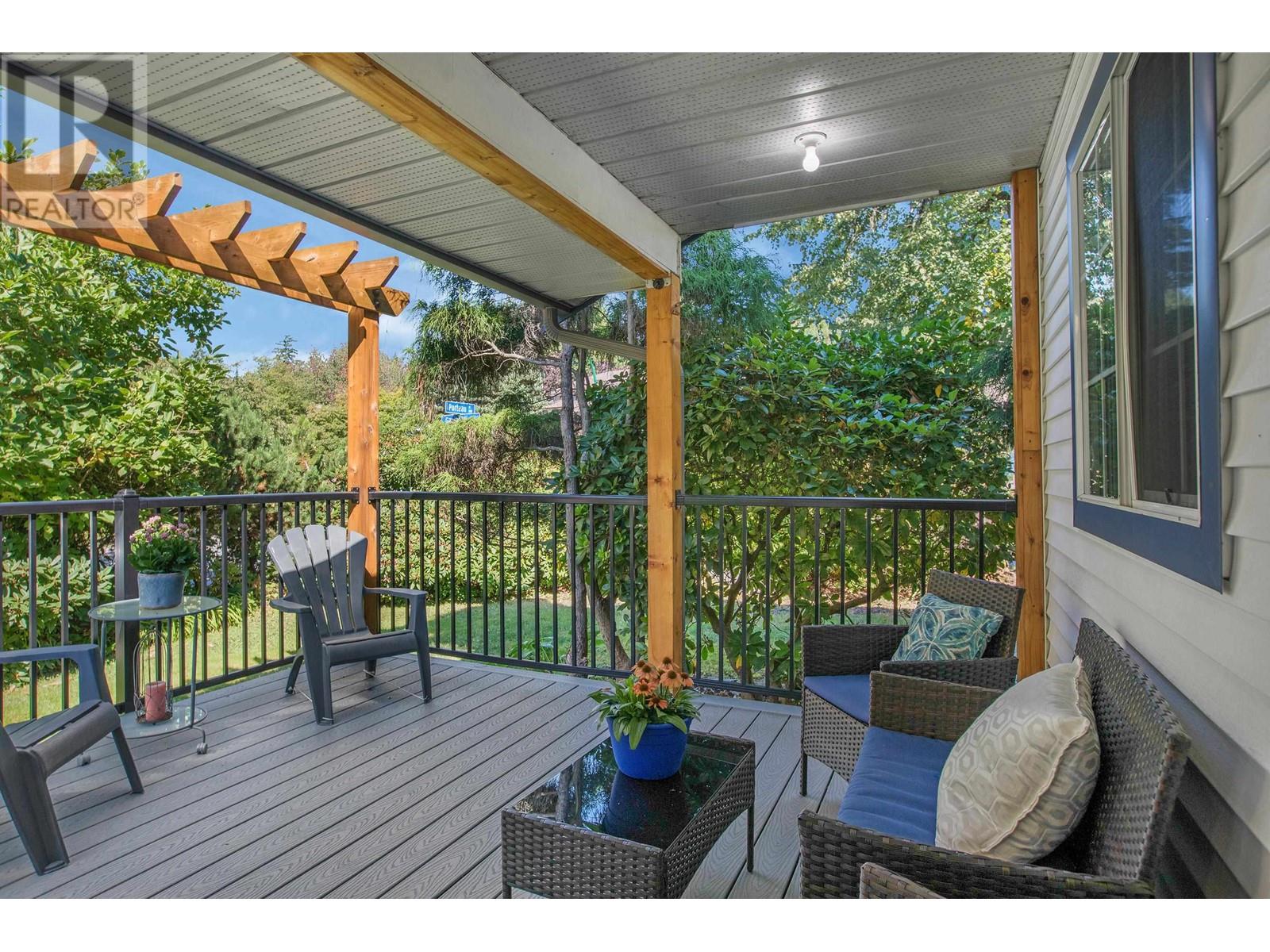 890 Porteau Place, North Vancouver, British Columbia  V7H 2S3 - Photo 2 - R2817039