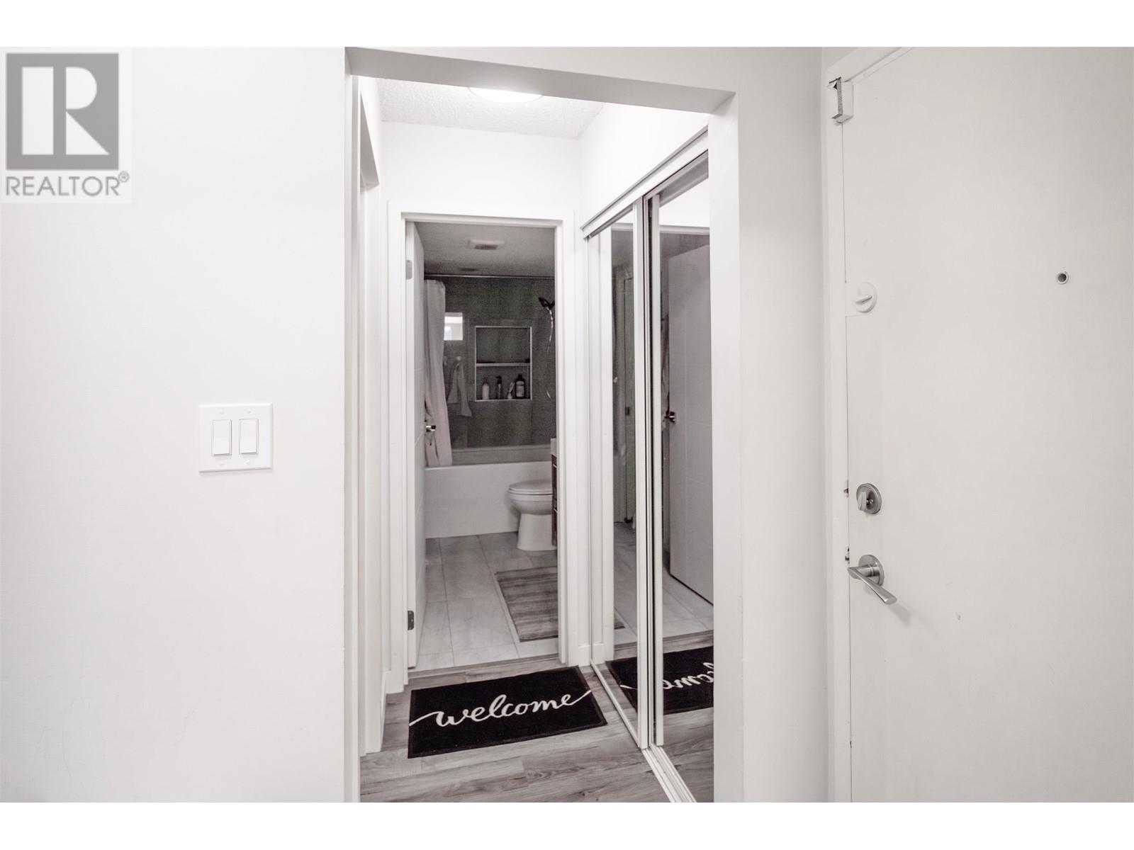 402 9847 Manchester Drive, Burnaby, British Columbia  V3N 4P4 - Photo 26 - R2816454