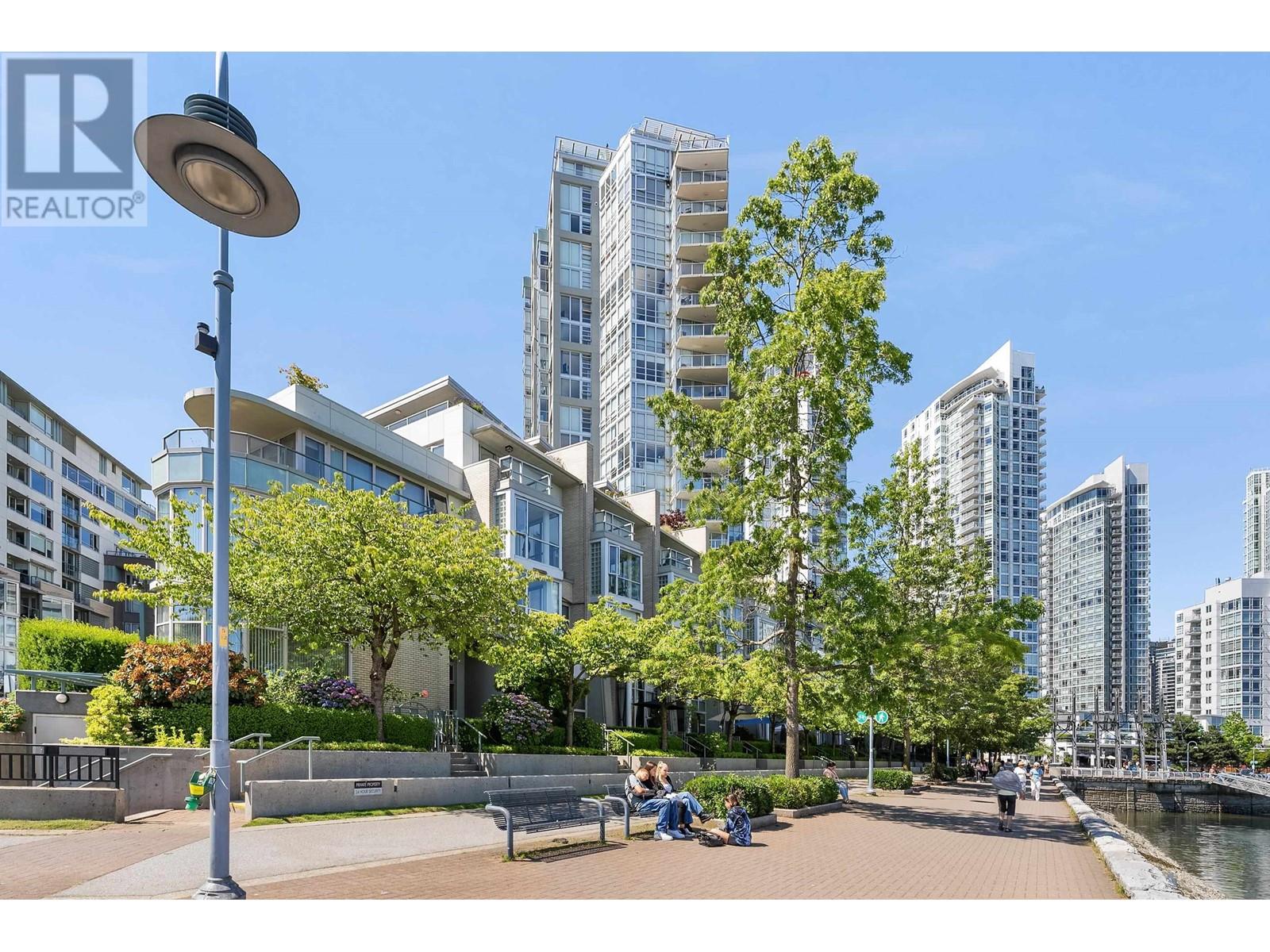 1906 1228 Marinaside Crescent, Vancouver, British Columbia  V6Z 2W4 - Photo 17 - R2817150