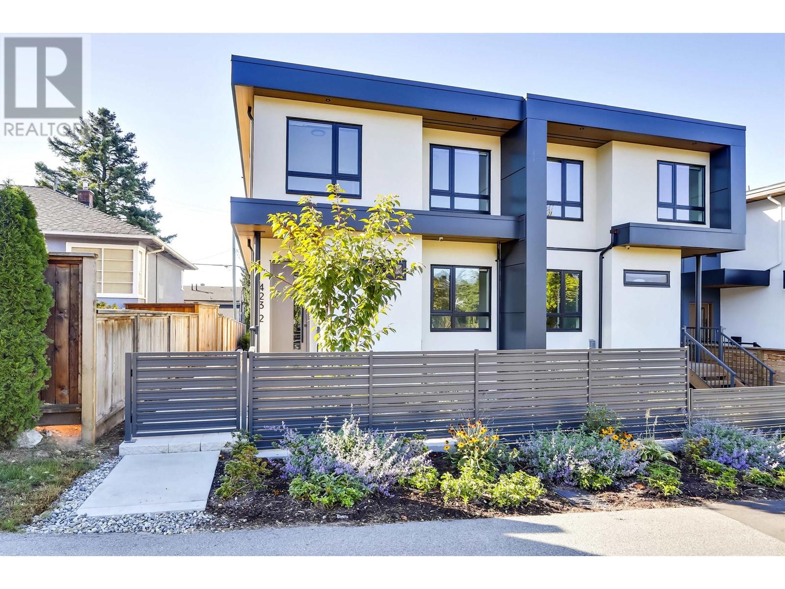 423 W KEITH ROAD, north vancouver, British Columbia