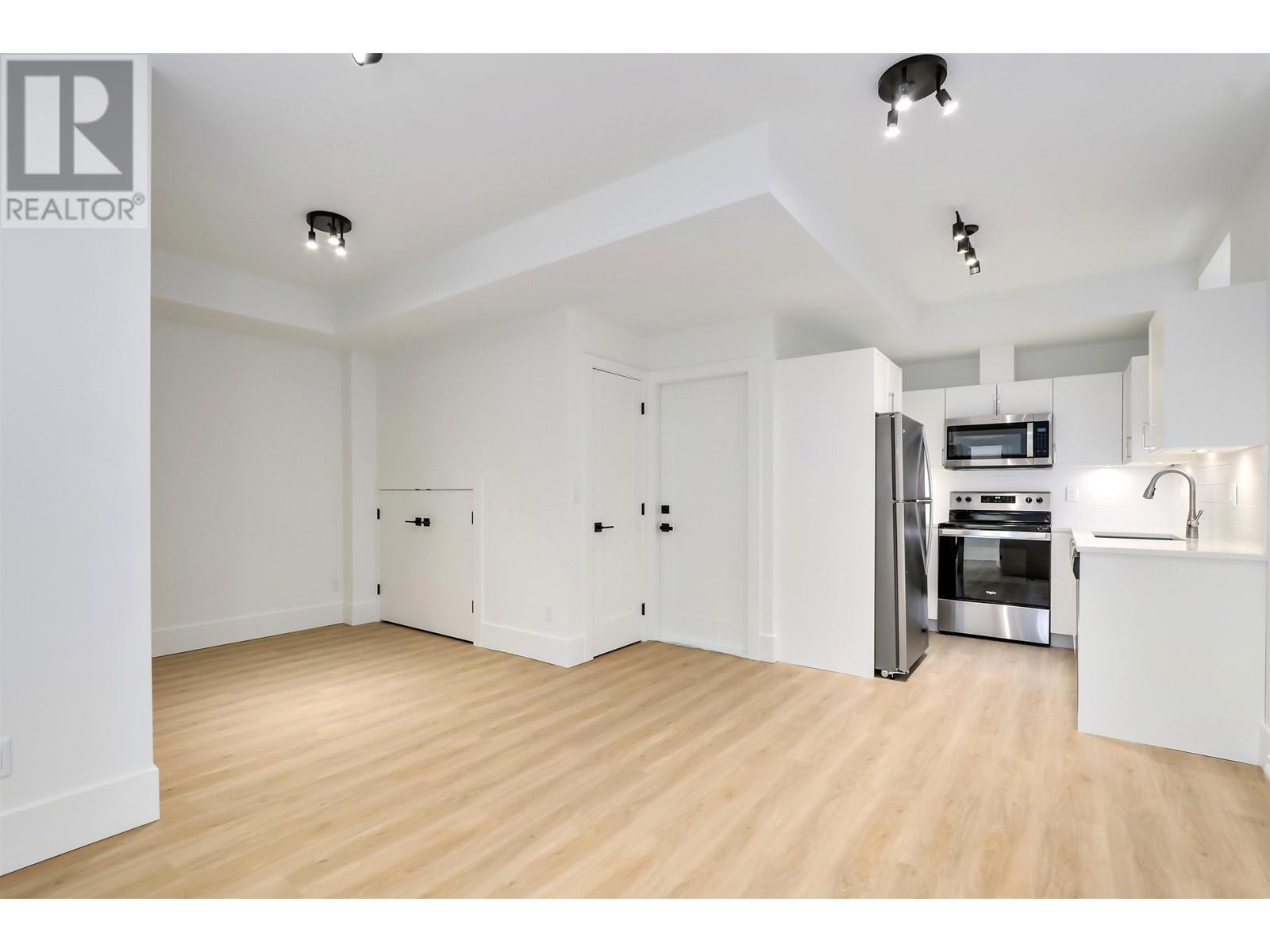 423 W Keith Road, North Vancouver, British Columbia  V7M 1M2 - Photo 31 - R2817163