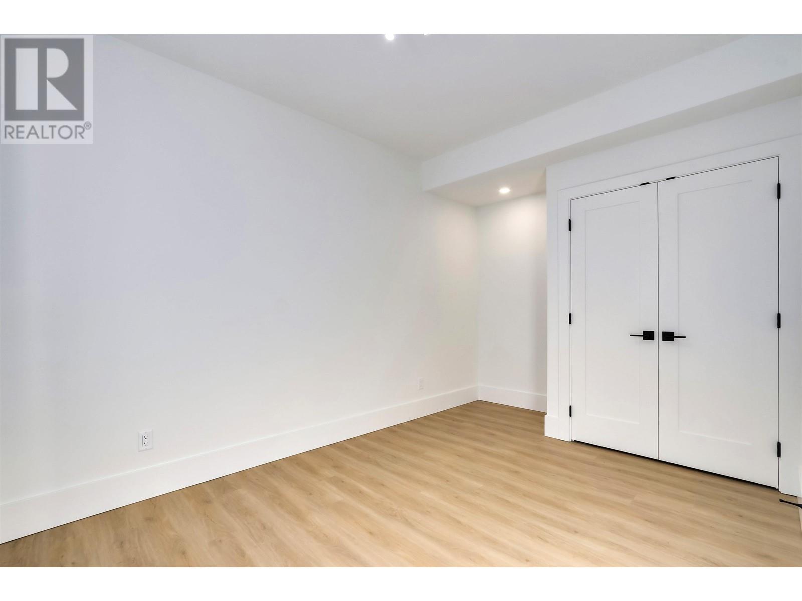 423 W Keith Road, North Vancouver, British Columbia  V7M 1M2 - Photo 34 - R2817163