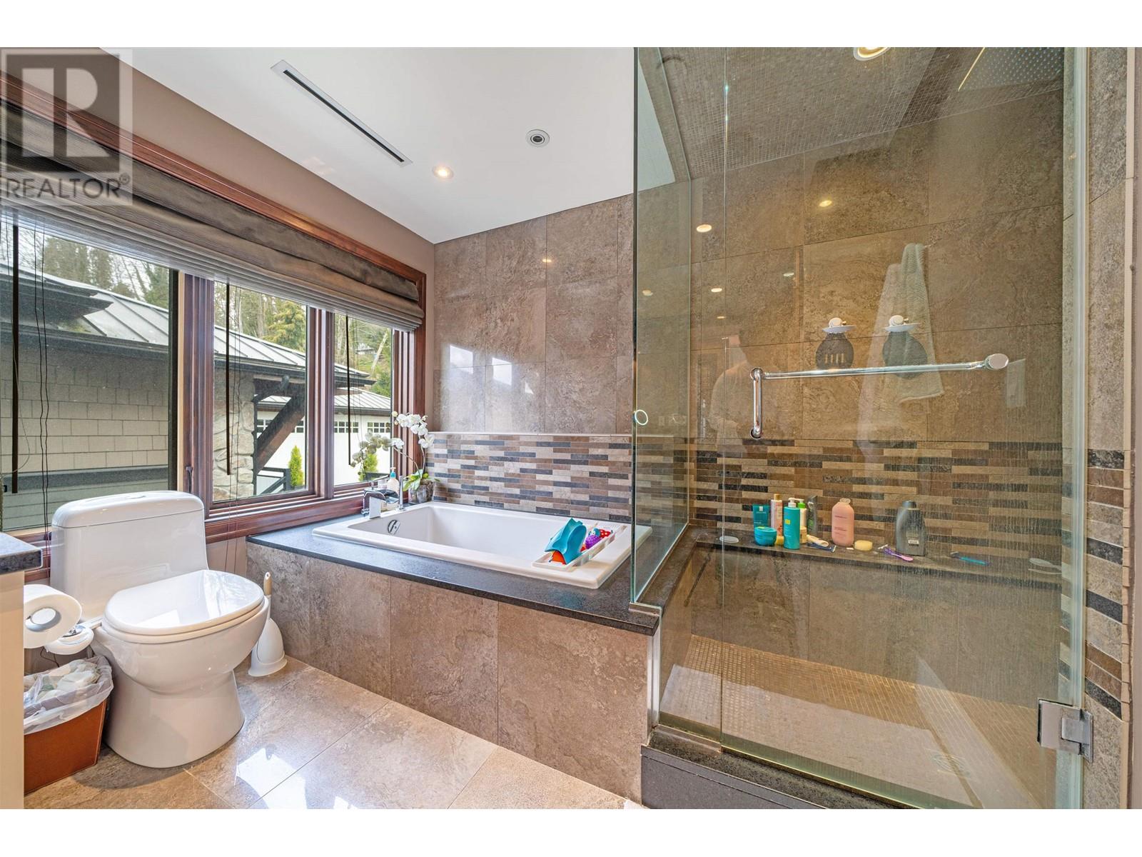 3765 Dollarton Highway, North Vancouver, British Columbia  V7G 1A1 - Photo 25 - R2817096