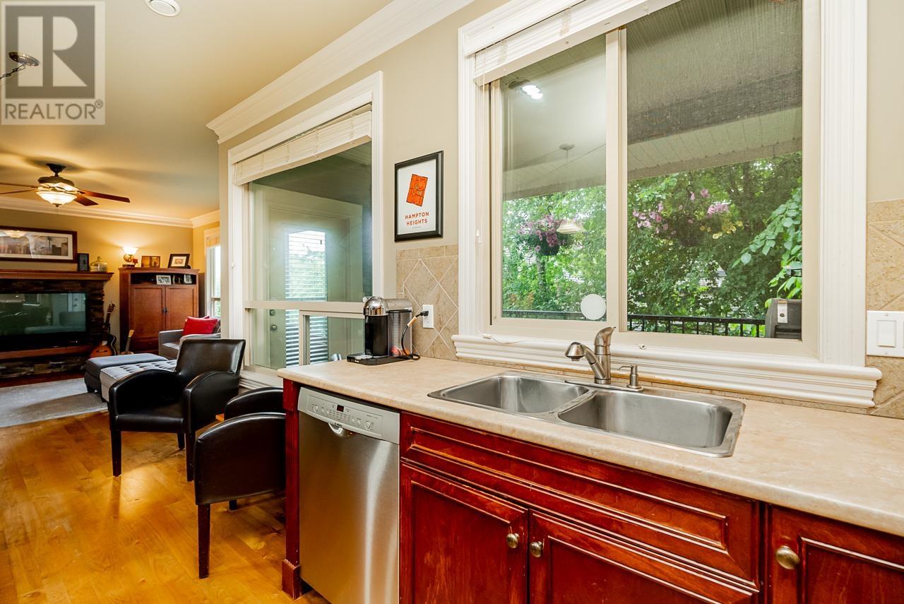 2880 Malibu Court, Coquitlam, British Columbia  V3B 8G1 - Photo 14 - R2817144