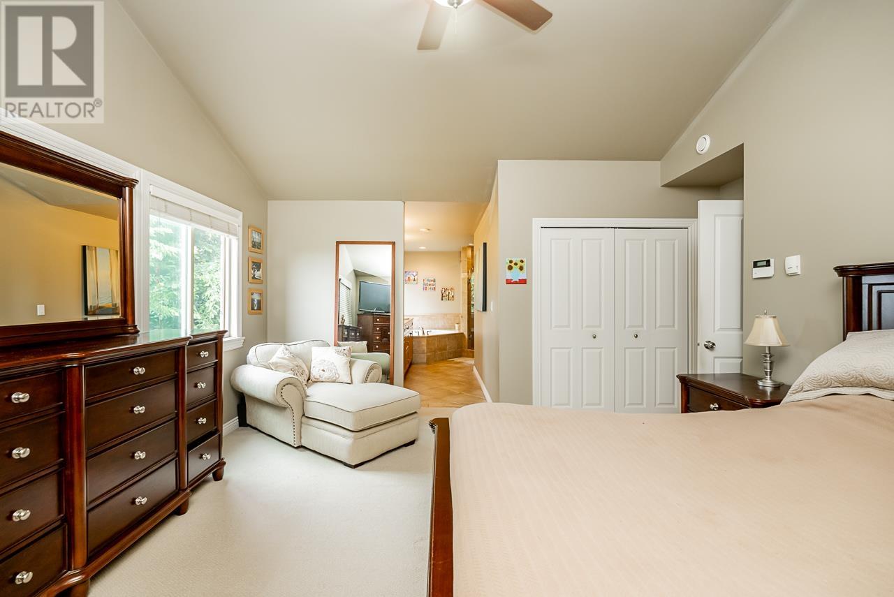 2880 Malibu Court, Coquitlam, British Columbia  V3B 8G1 - Photo 19 - R2817144