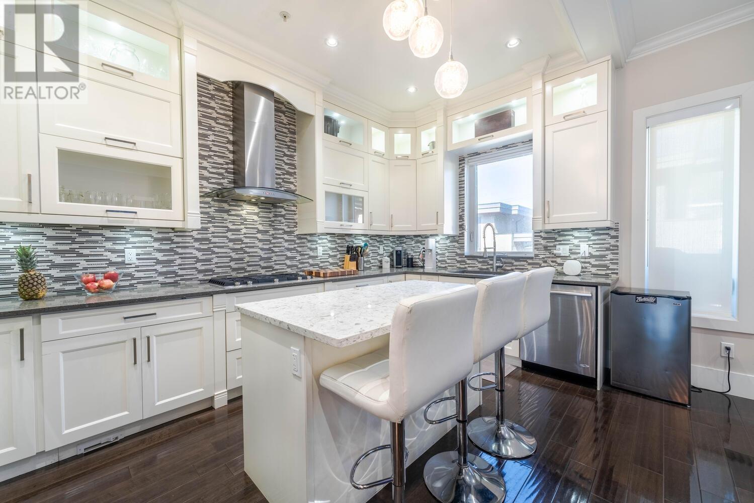 3649 Oxford Street, Vancouver, British Columbia  V5K 1P4 - Photo 10 - R2817193