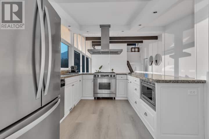 2670 Rosebery Avenue, West Vancouver, British Columbia  V7V 3A2 - Photo 10 - R2816784
