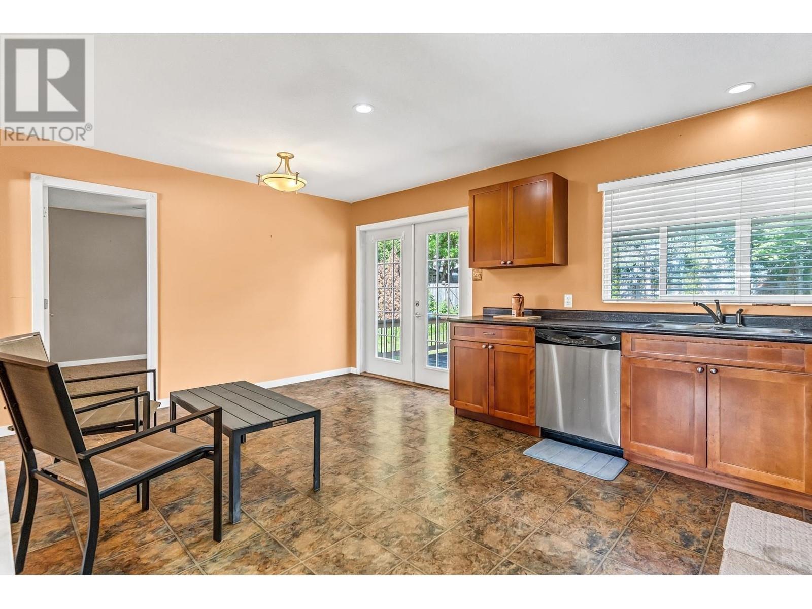 11240 Dartford Street, Maple Ridge, British Columbia  V2X 1V1 - Photo 9 - R2807700