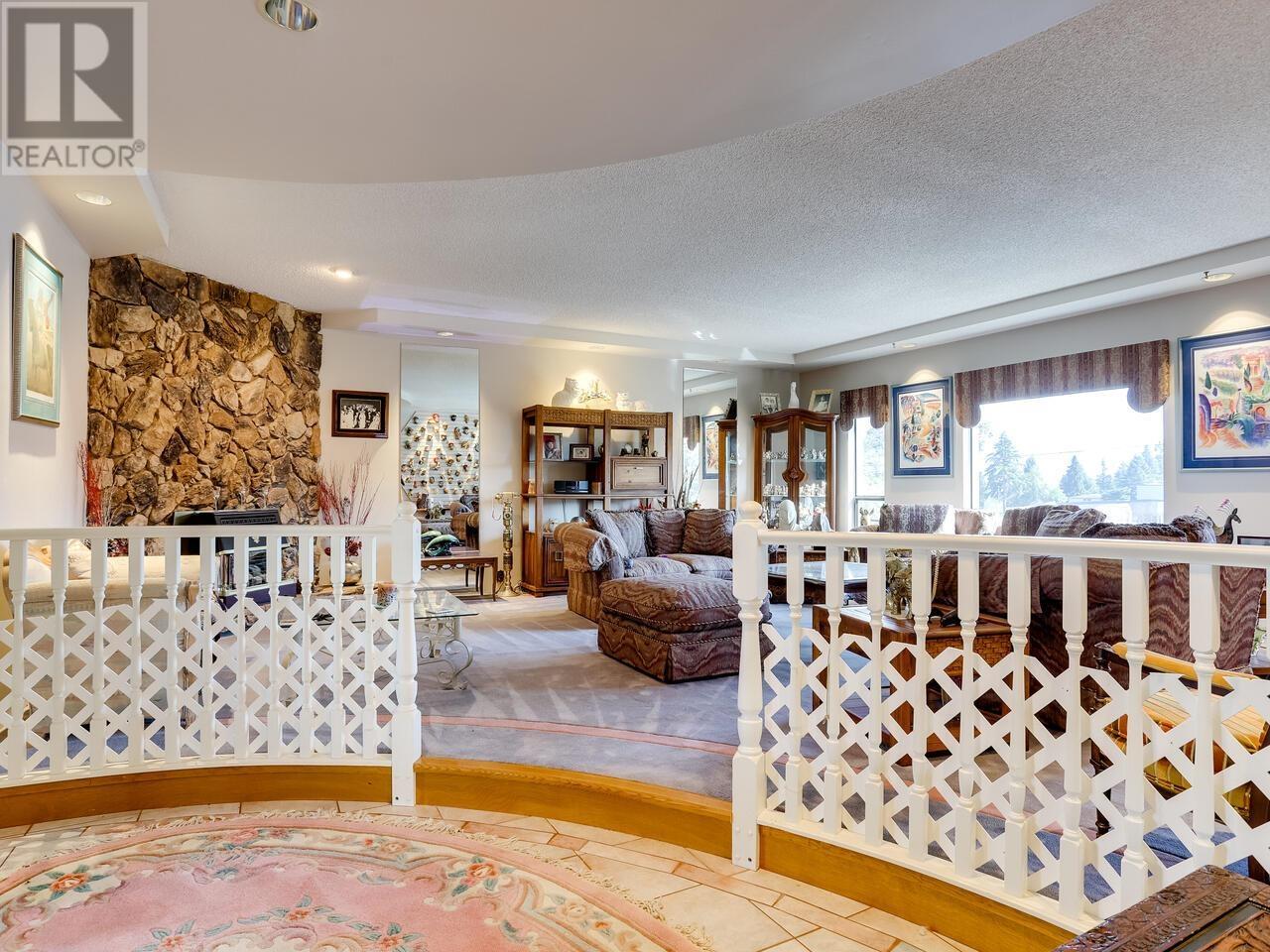 960 Porter Street, Coquitlam, British Columbia  V3J 5C2 - Photo 4 - R2817227