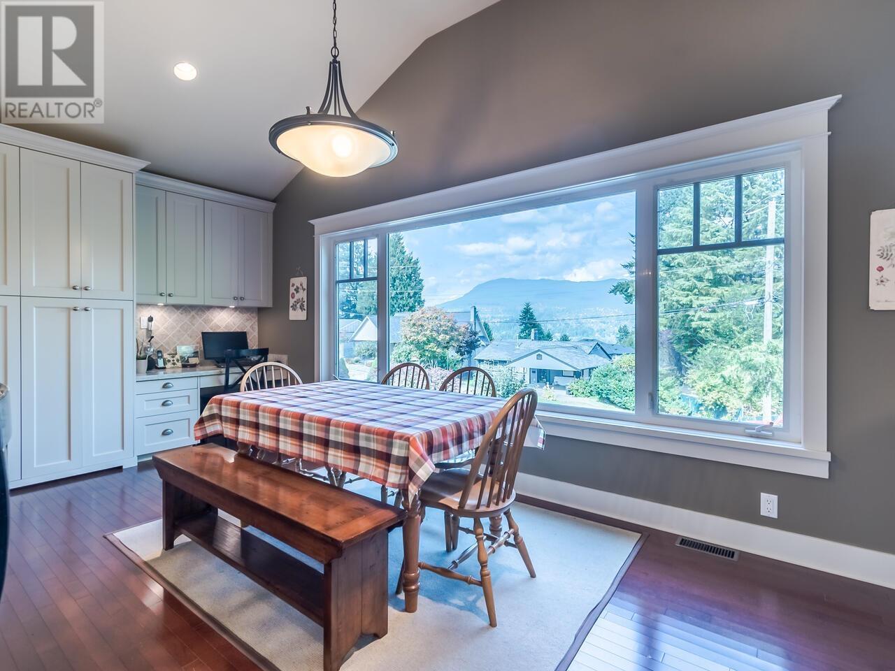 2346 Sumpter Drive, Coquitlam, British Columbia  V3J 6Y2 - Photo 11 - R2817233
