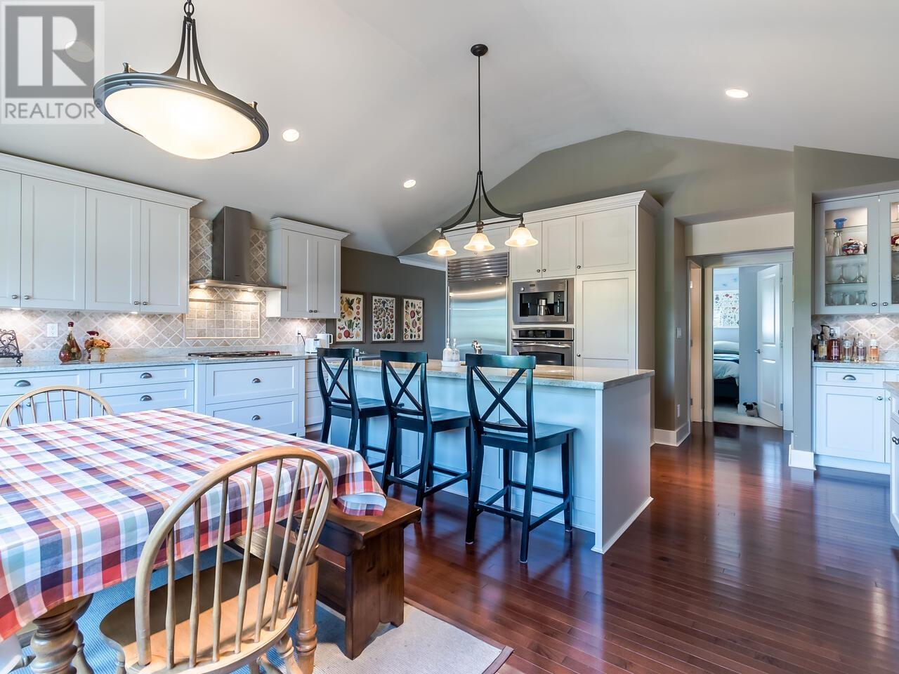 2346 Sumpter Drive, Coquitlam, British Columbia  V3J 6Y2 - Photo 12 - R2817233