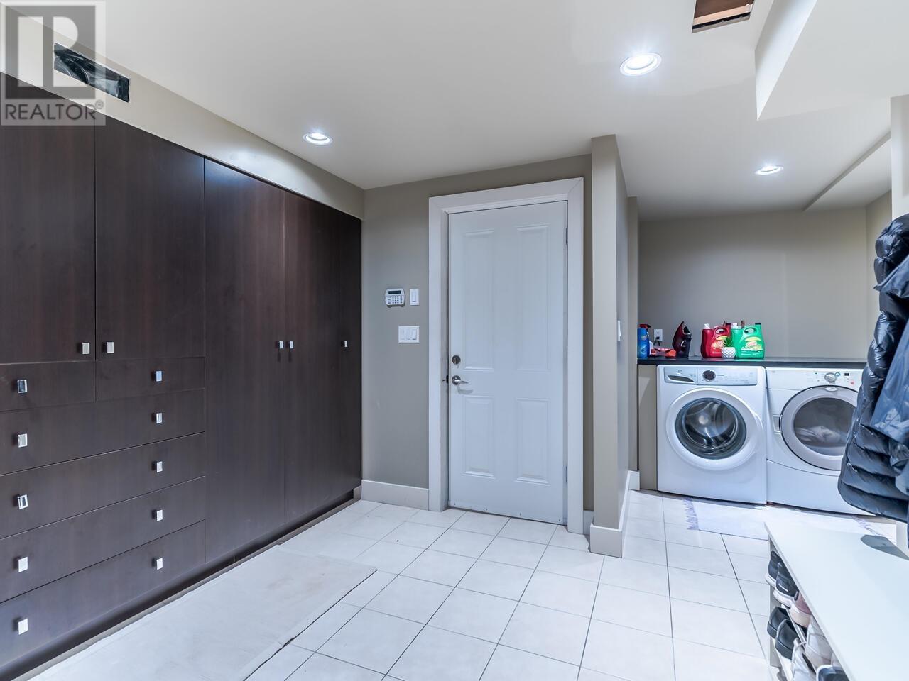 2346 Sumpter Drive, Coquitlam, British Columbia  V3J 6Y2 - Photo 25 - R2817233