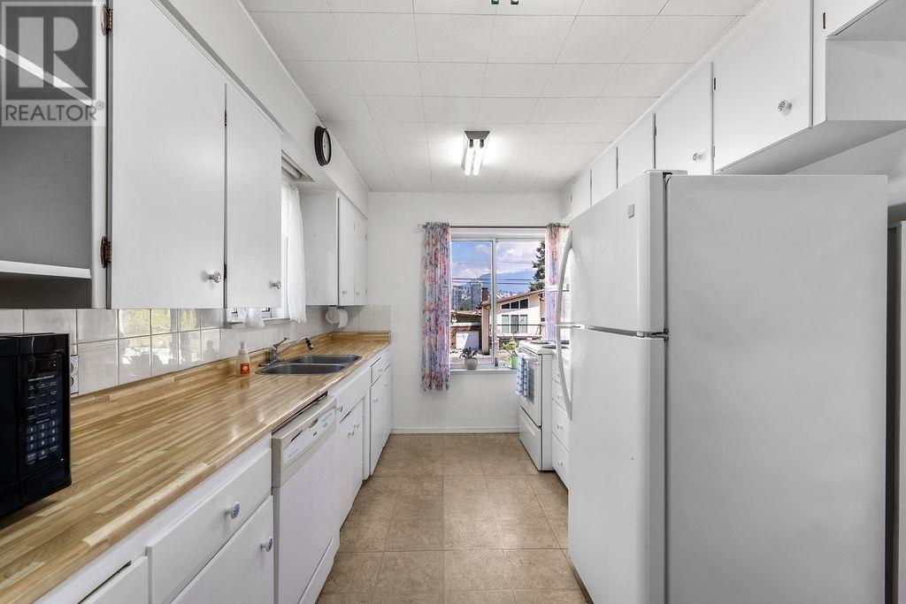 5312 Laurel Street, Burnaby, British Columbia  V5G 1N2 - Photo 12 - R2817264