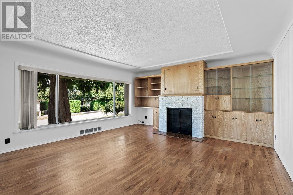 5312 Laurel Street, Burnaby, British Columbia  V5G 1N2 - Photo 8 - R2817264
