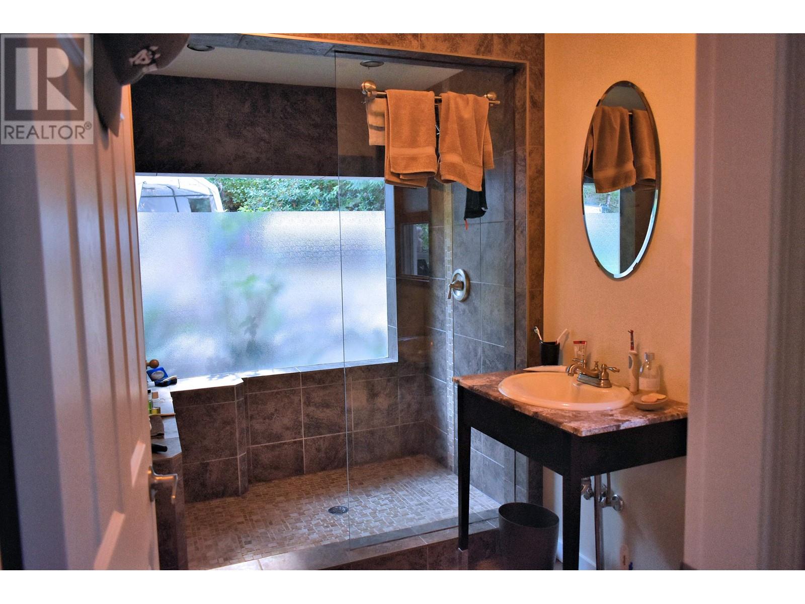 16535 Timberline Road, Egmont, British Columbia  V0N 2H4 - Photo 10 - R2811495