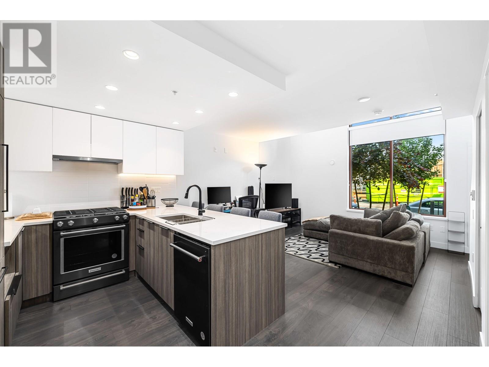 2412 GRANT STREET, vancouver, British Columbia