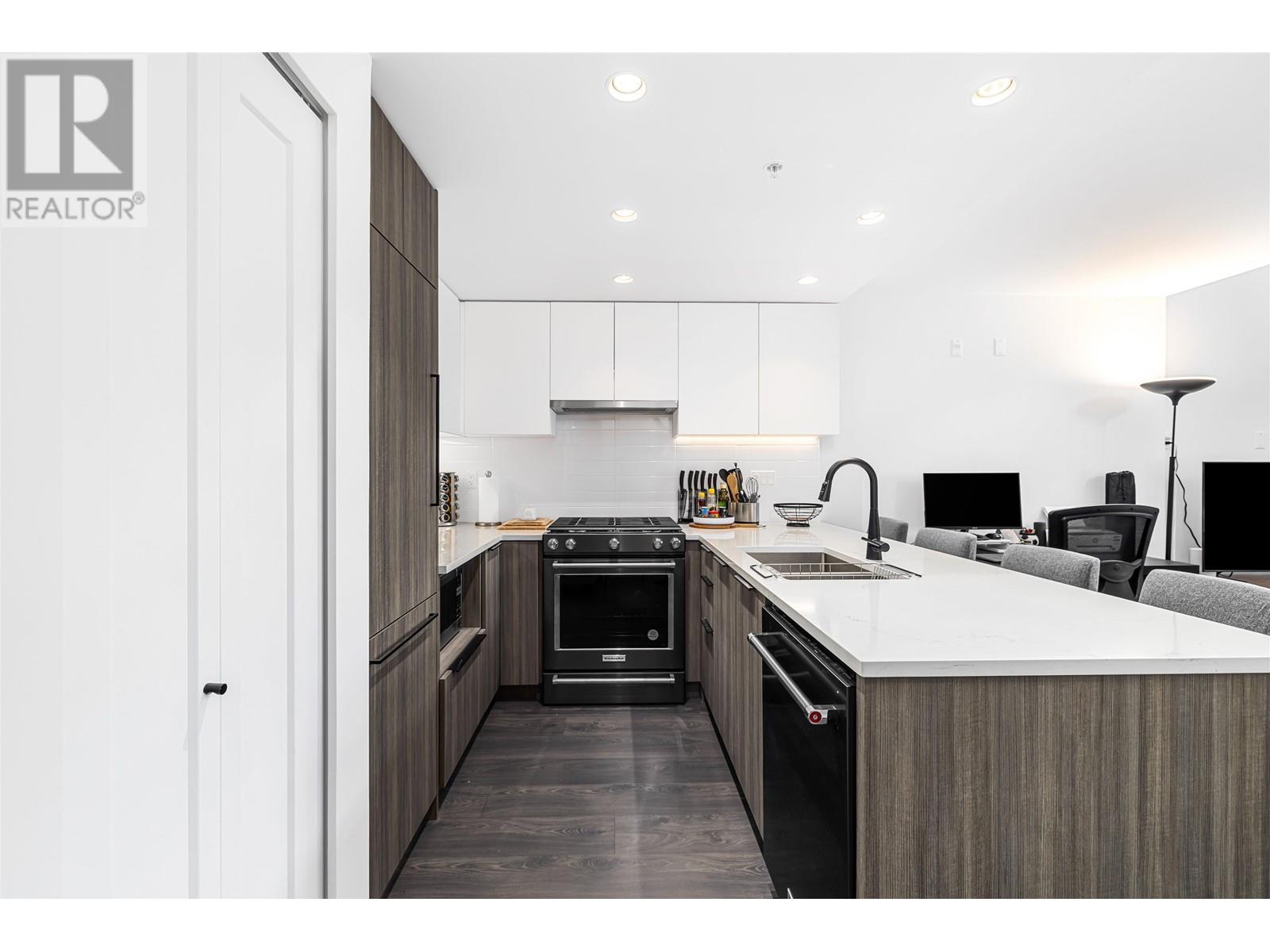 2412 Grant Street, Vancouver, British Columbia  V5K 3G4 - Photo 3 - R2817327