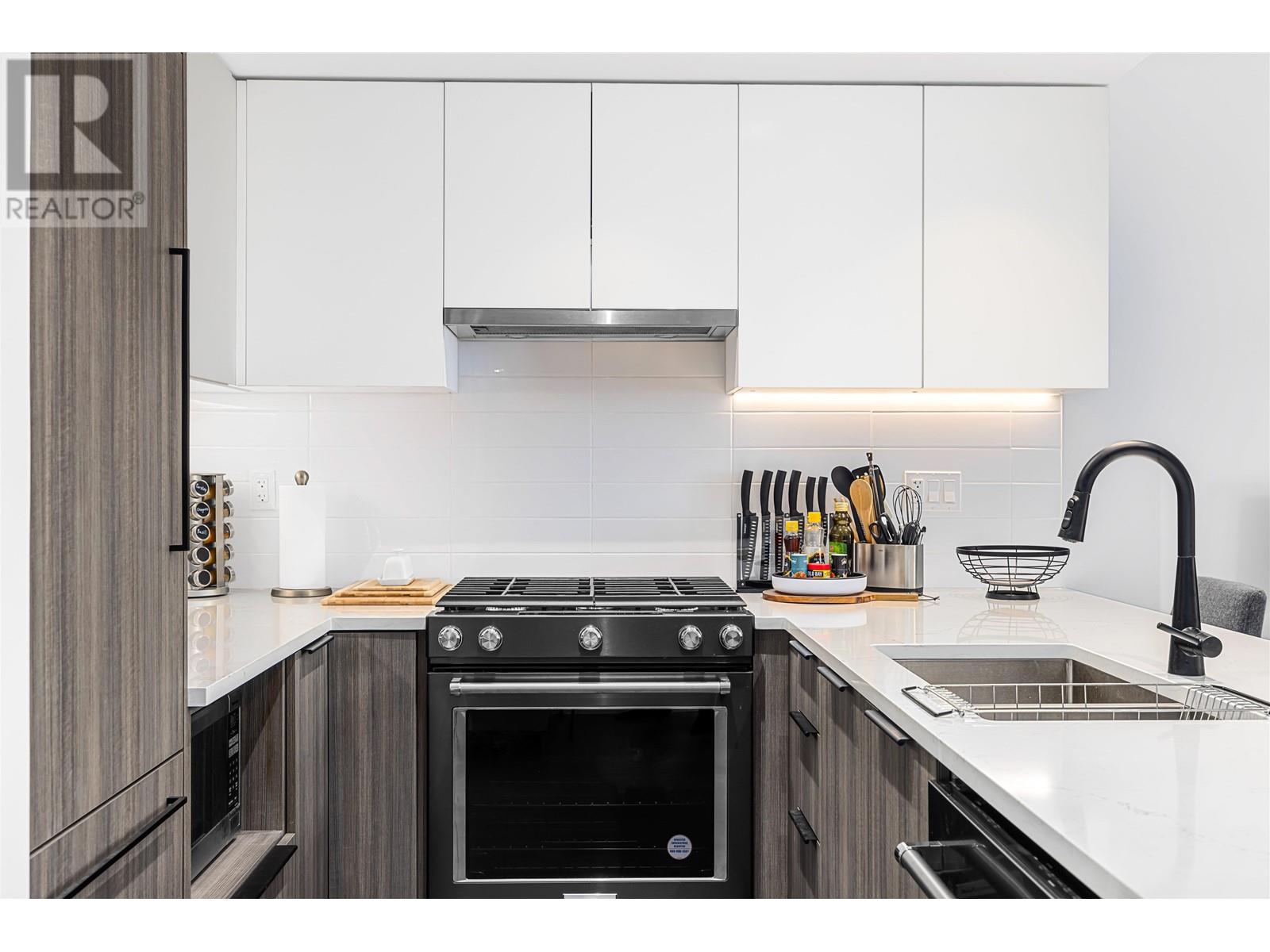 2412 Grant Street, Vancouver, British Columbia  V5K 3G4 - Photo 4 - R2817327