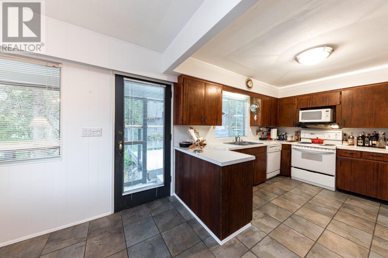 407 Cardena Drive, Bowen Island, British Columbia  V0N 1G1 - Photo 8 - R2817313