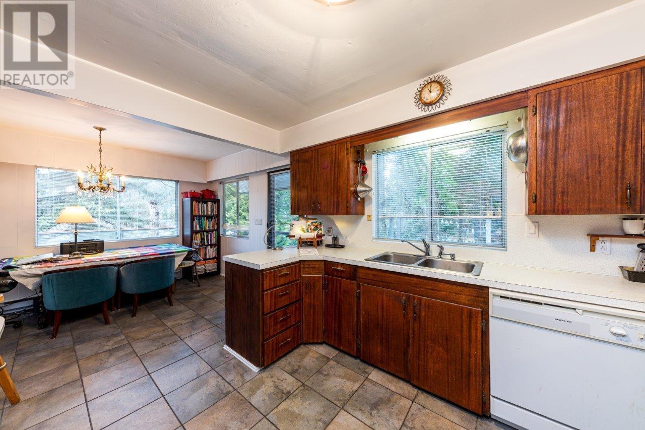 407 Cardena Drive, Bowen Island, British Columbia  V0N 1G1 - Photo 9 - R2817313