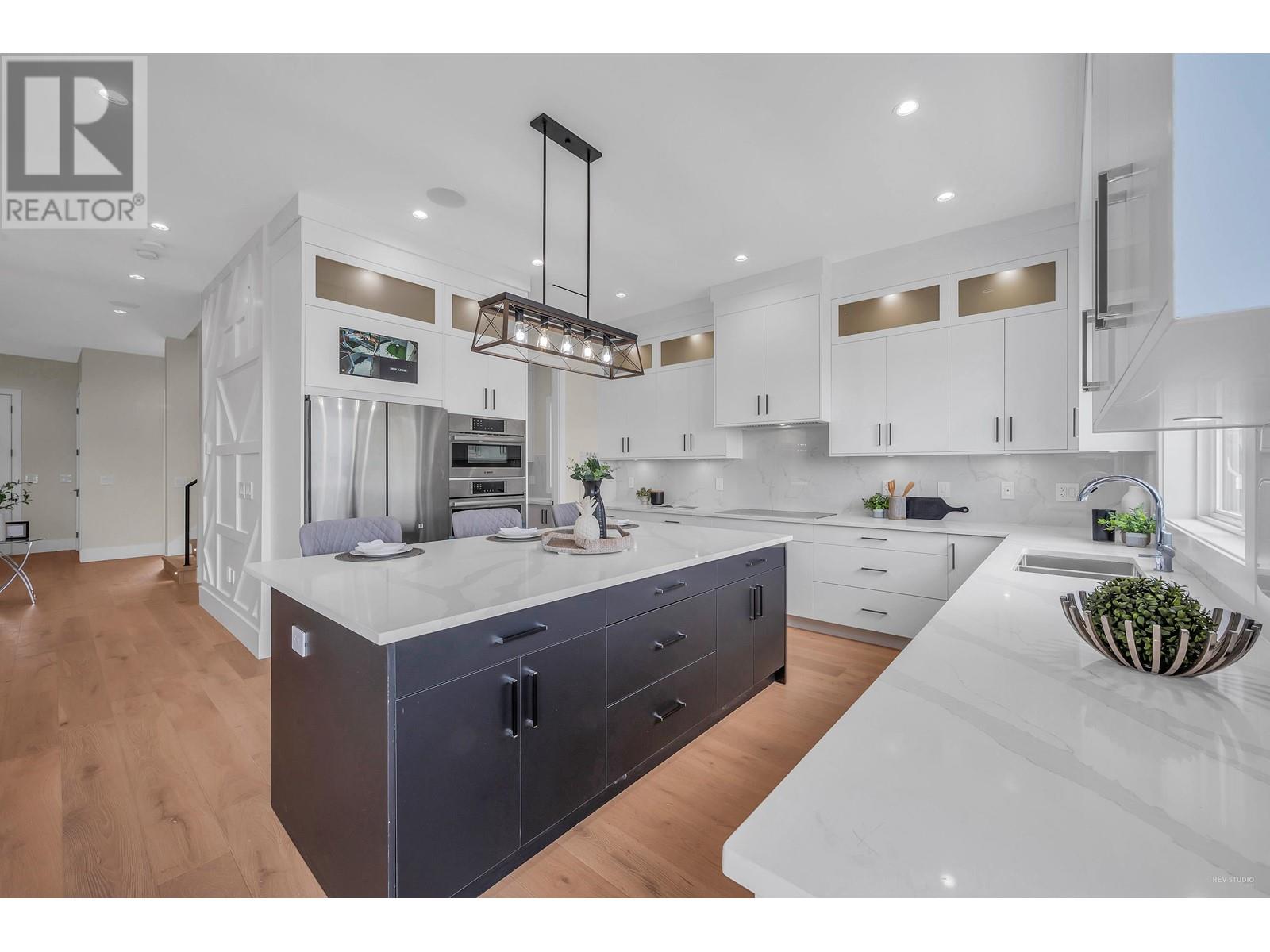 74 Ellesmere Avenue, Burnaby, British Columbia  V5B 3S6 - Photo 14 - R2817355