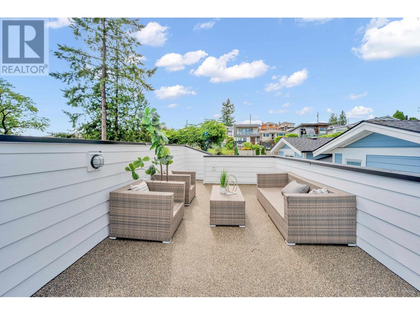 74 Ellesmere Avenue, Burnaby, British Columbia  V5B 3S6 - Photo 30 - R2817355