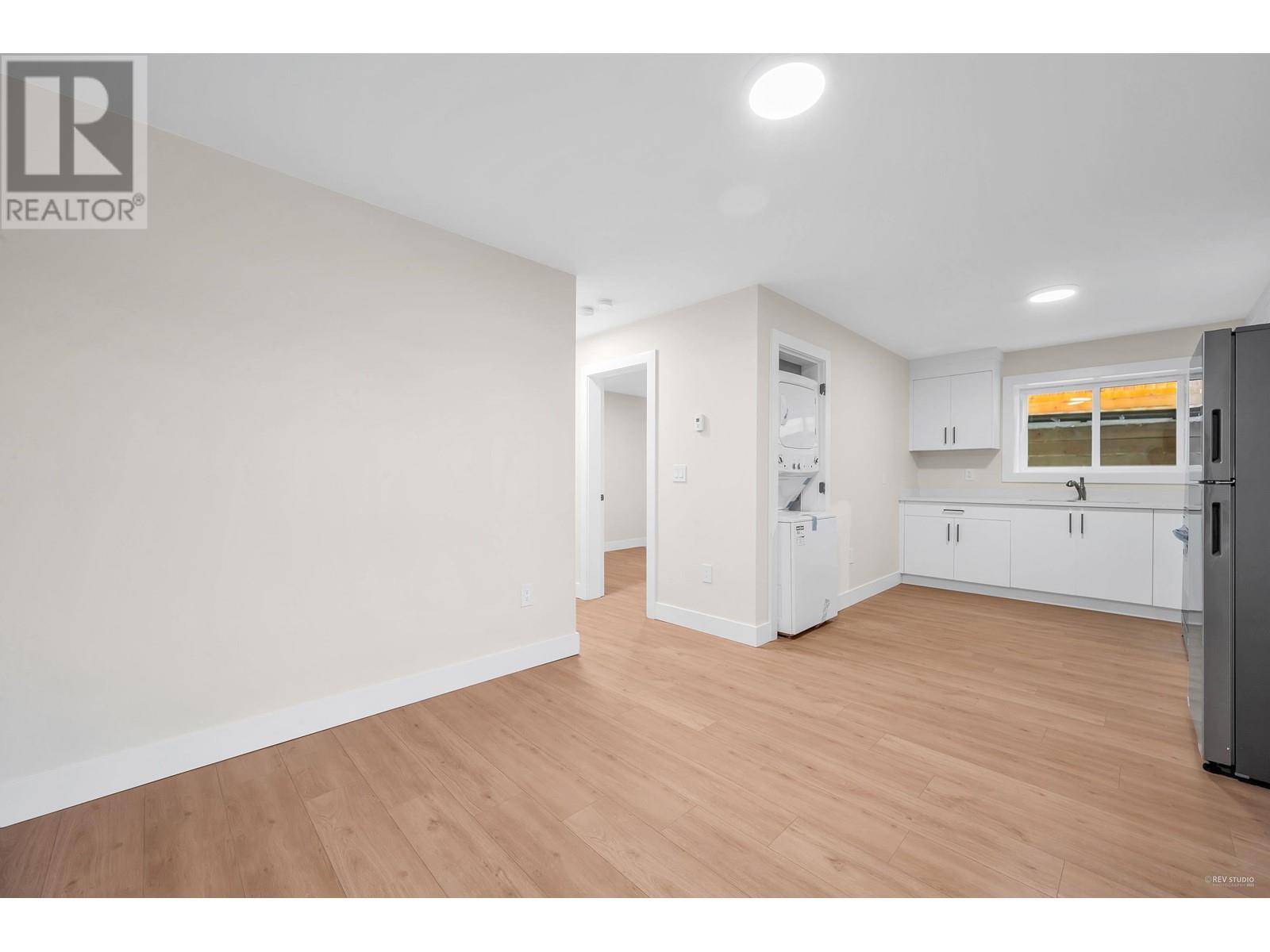 74 Ellesmere Avenue, Burnaby, British Columbia  V5B 3S6 - Photo 31 - R2817355
