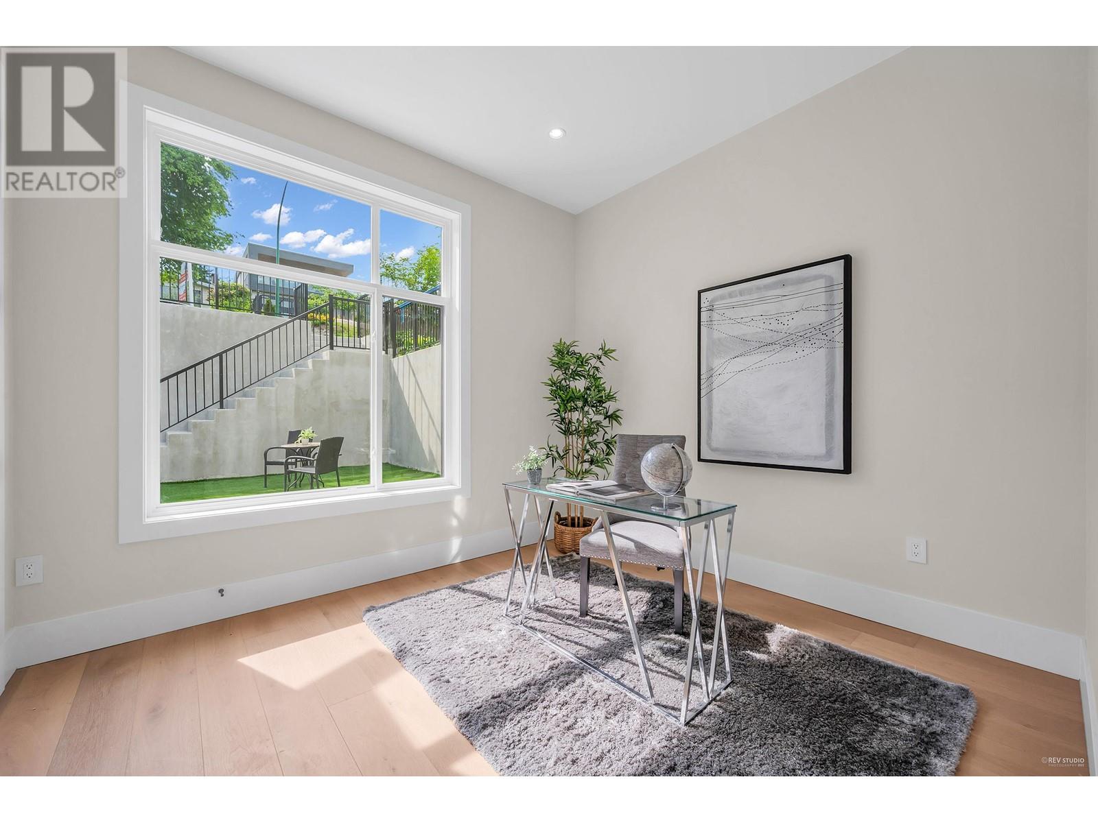 74 Ellesmere Avenue, Burnaby, British Columbia  V5B 3S6 - Photo 6 - R2817355