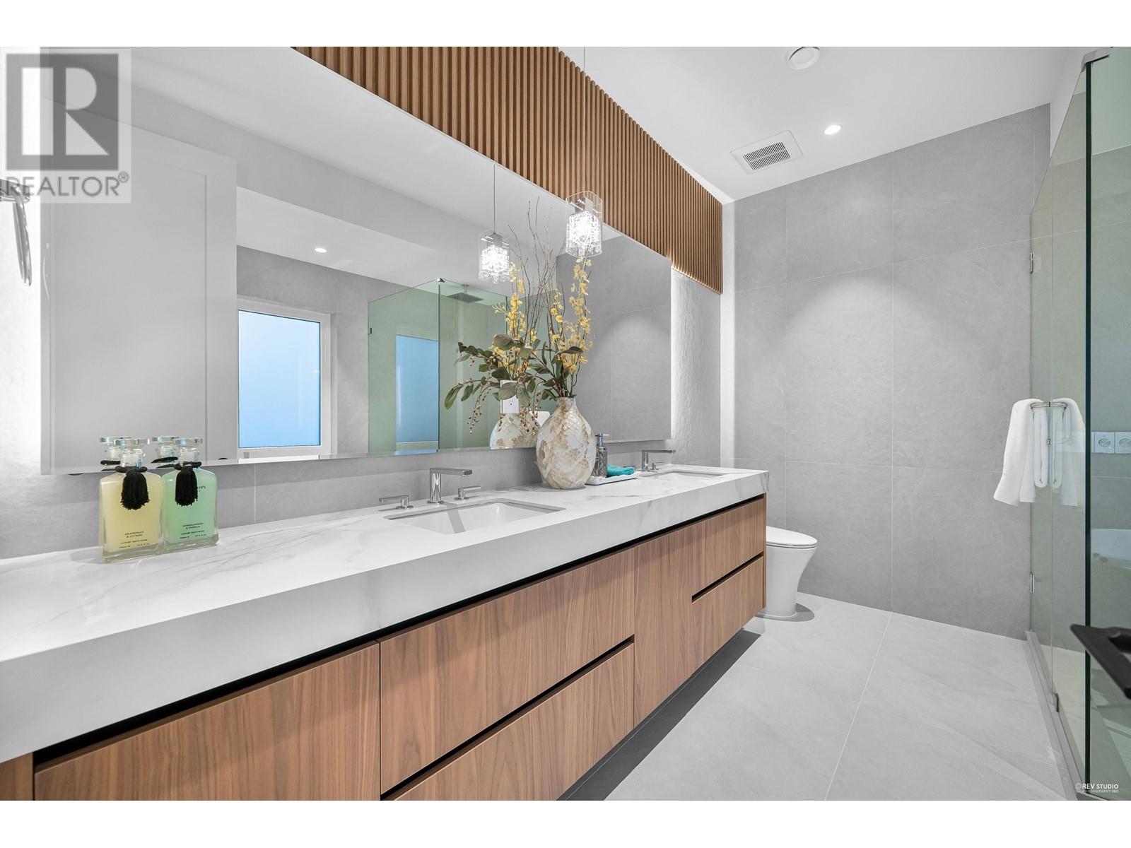 6111 Riverdale Drive, Richmond, British Columbia  V7C 2E7 - Photo 27 - R2817332