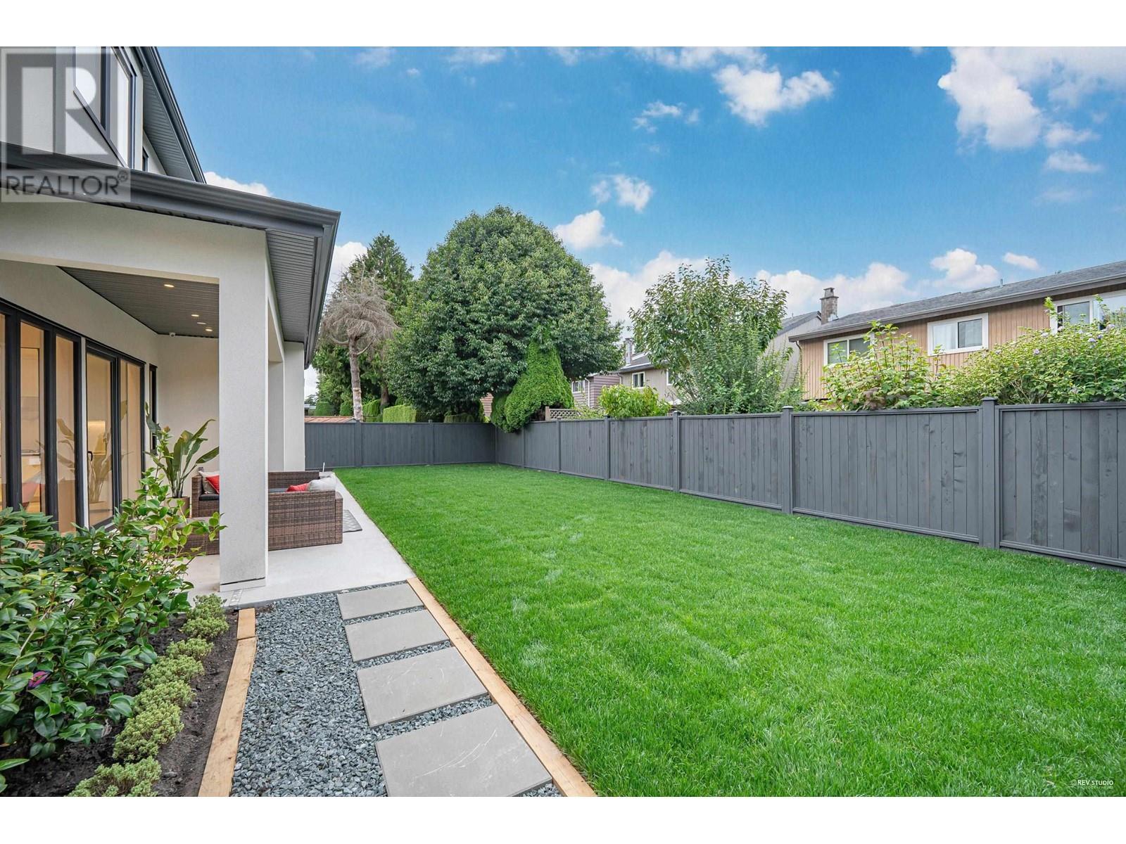 6111 Riverdale Drive, Richmond, British Columbia  V7C 2E7 - Photo 38 - R2817332