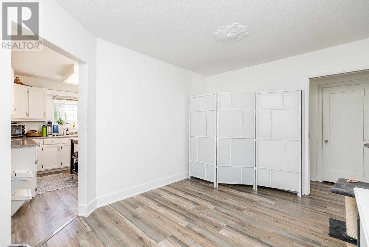 3986 Trinity Street, Burnaby, British Columbia  V5C 1N6 - Photo 10 - R2817042