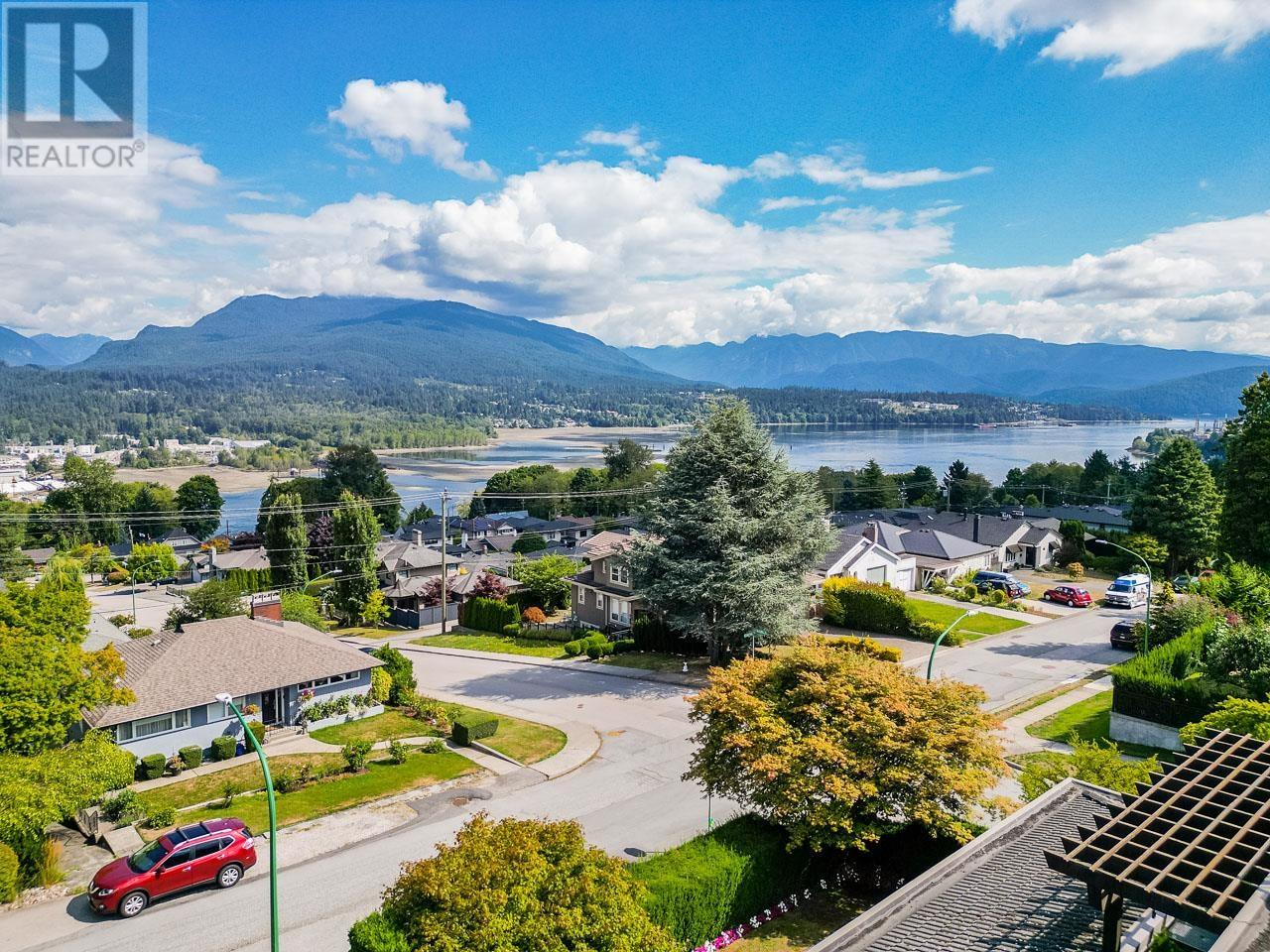 3986 Trinity Street, Burnaby, British Columbia  V5C 1N6 - Photo 34 - R2817042