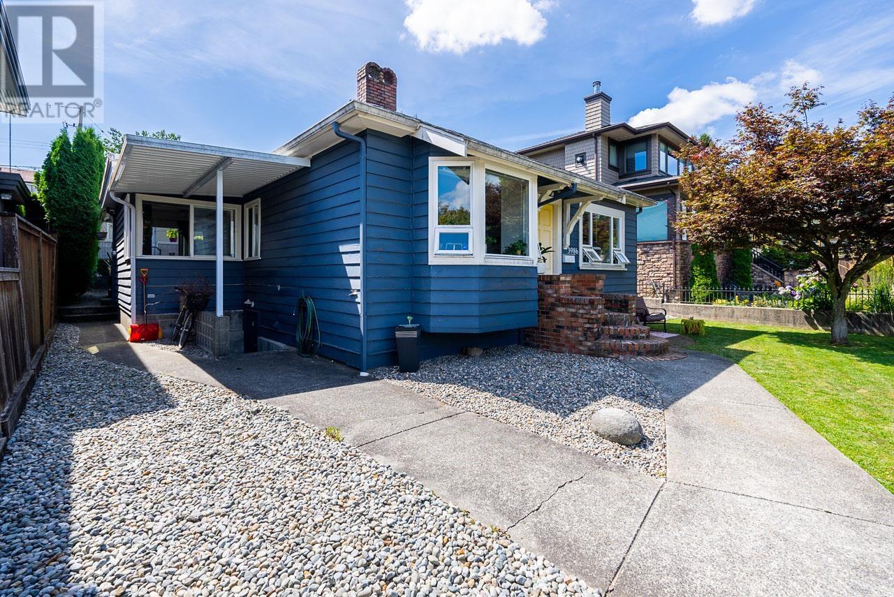 3986 Trinity Street, Burnaby, British Columbia  V5C 1N6 - Photo 3 - R2817042