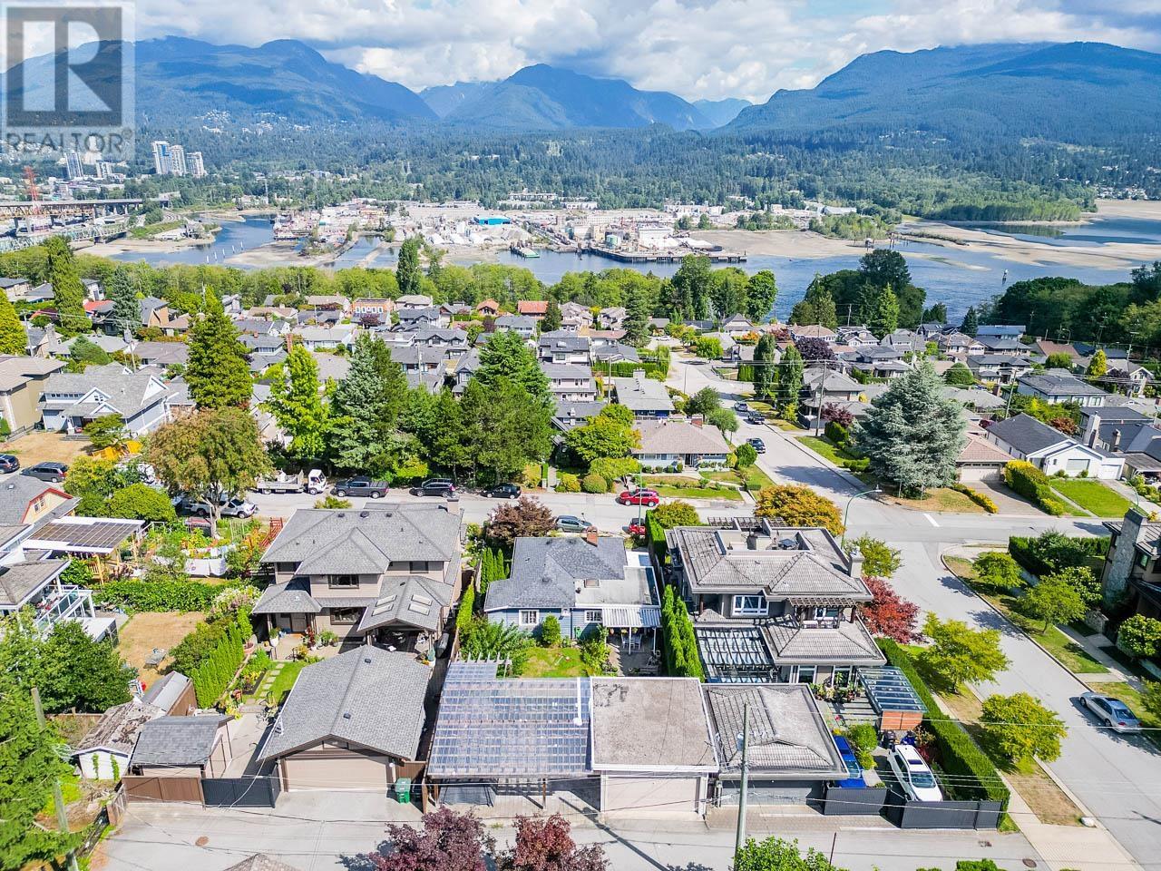 3986 Trinity Street, Burnaby, British Columbia  V5C 1N6 - Photo 38 - R2817042
