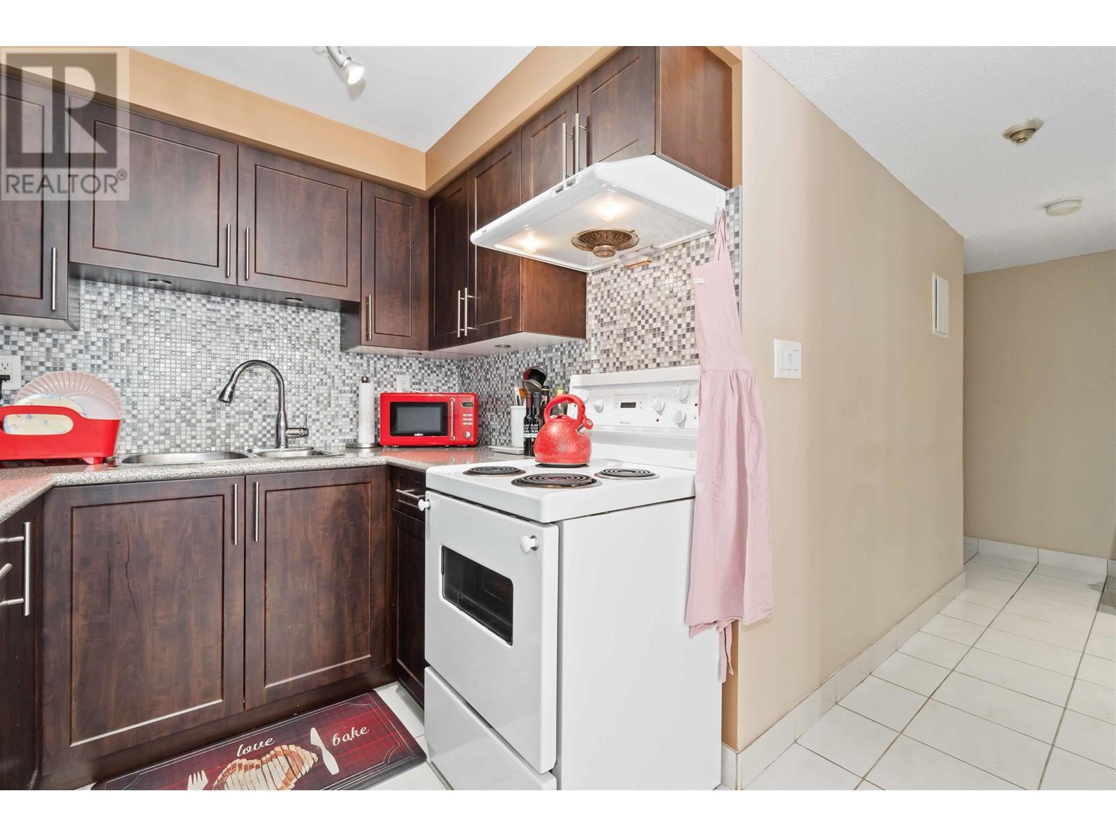 207 1270 Robson Street, Vancouver, British Columbia  V6E 3Z6 - Photo 5 - R2817395
