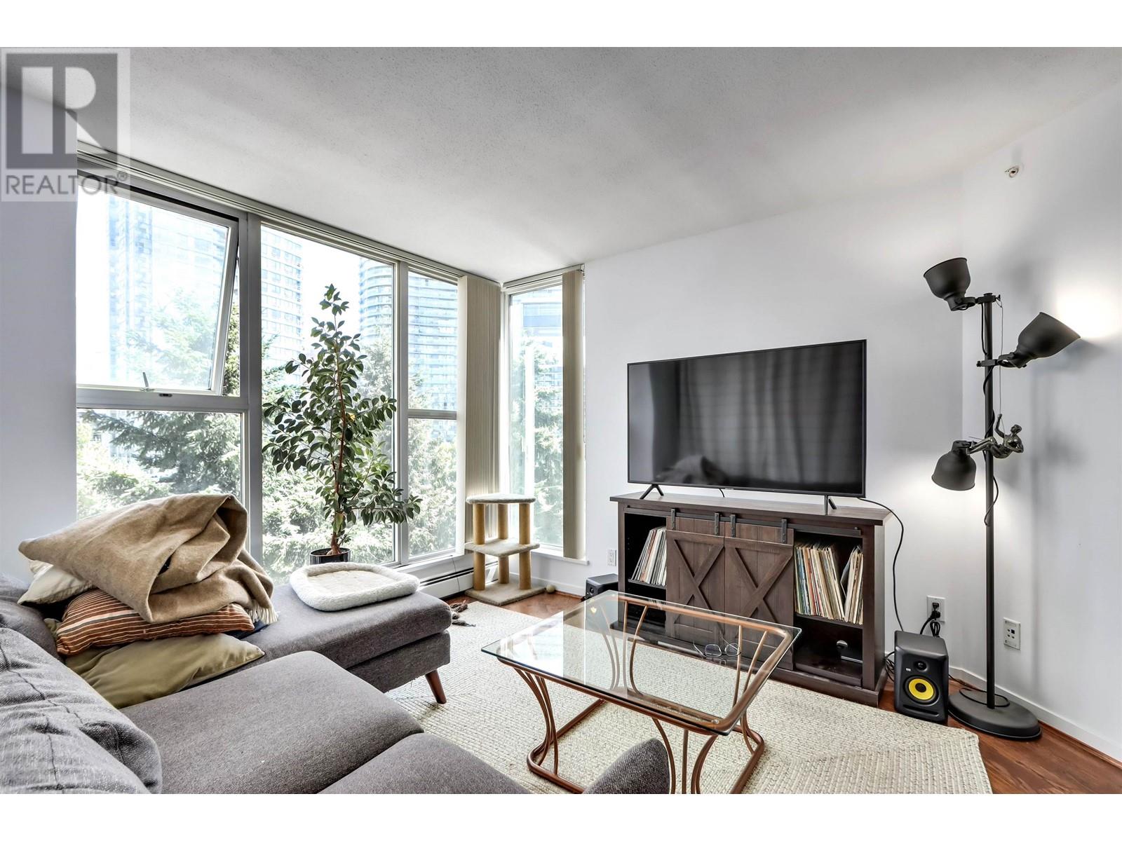 808 1009 EXPO BOULEVARD, vancouver, British Columbia