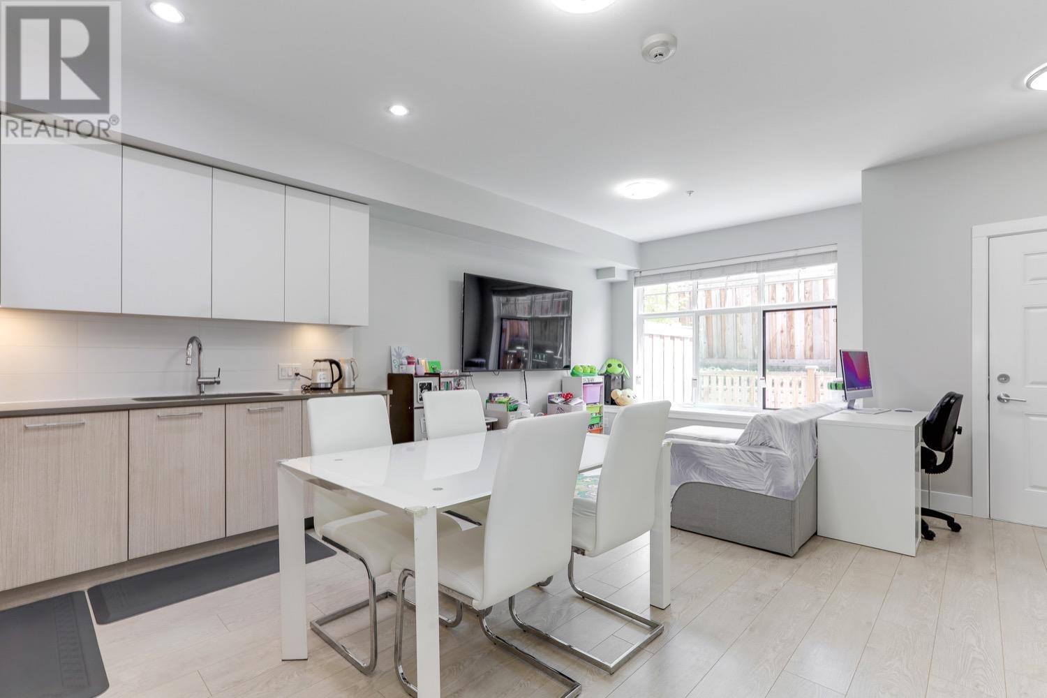 10 5188 Savile Row, Burnaby, British Columbia  V5E 0C3 - Photo 9 - R2817459