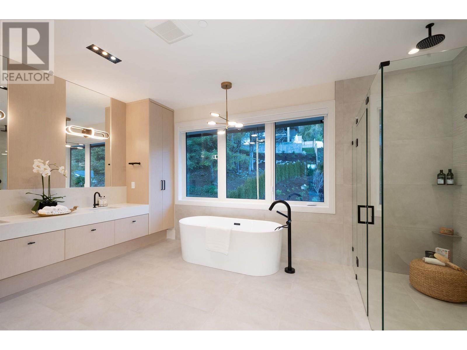 65 Laurie Crescent, West Vancouver, British Columbia  V7S 1B6 - Photo 24 - R2817397
