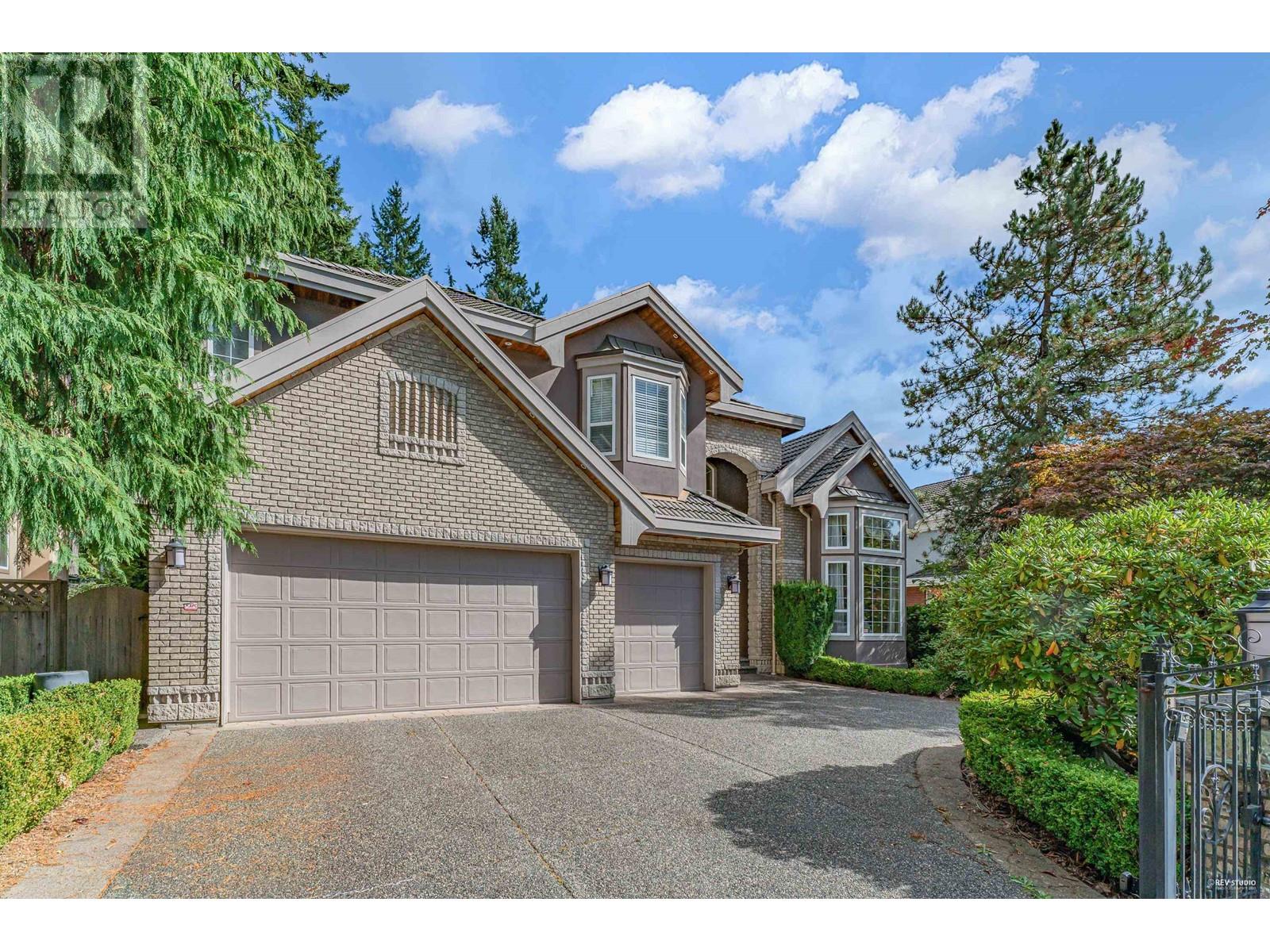 1729 Hampton Drive, Coquitlam, British Columbia  V3E 3C9 - Photo 4 - R2817455