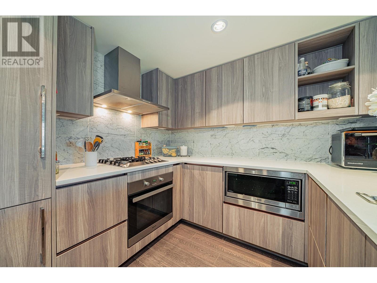 609 433 Sw Marine Drive, Vancouver, British Columbia  V5X 0H5 - Photo 3 - R2817345