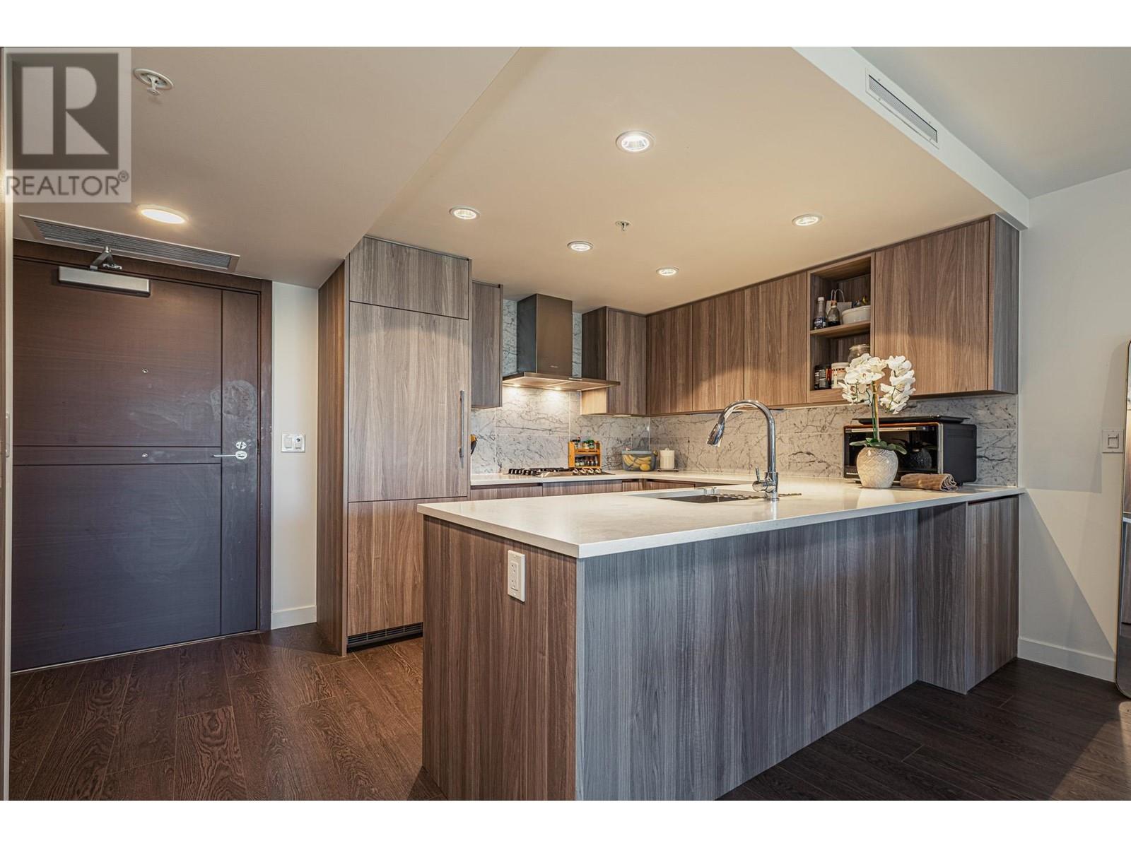 609 433 Sw Marine Drive, Vancouver, British Columbia  V5X 0H5 - Photo 1 - R2817345