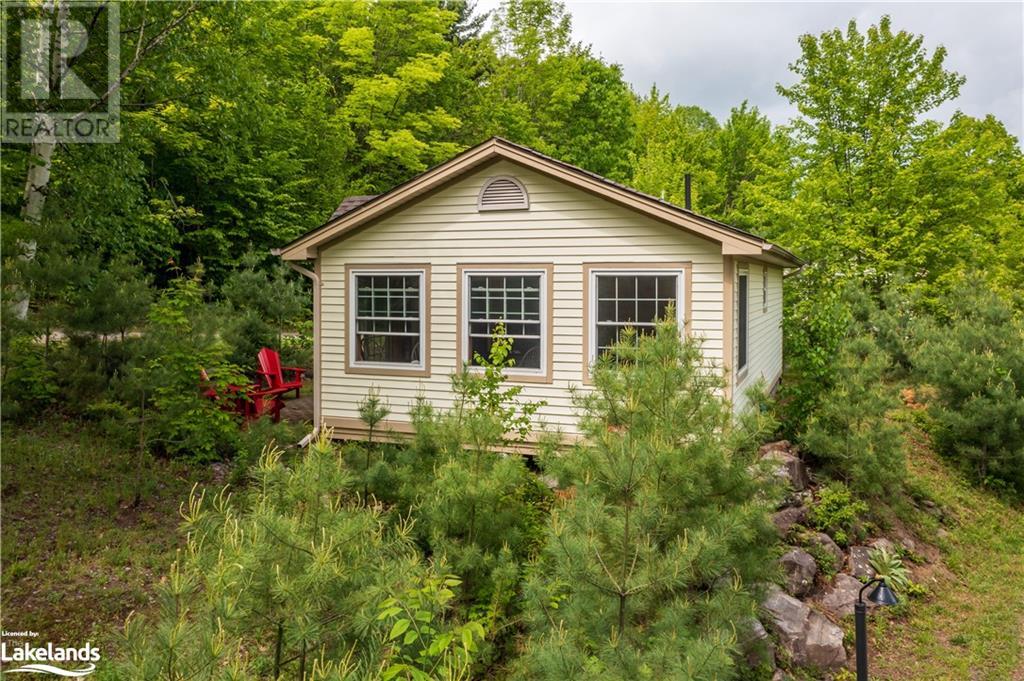 Lake Of Bays (Twp) House for sale: 2 bedroom 493.48 sq.ft. 